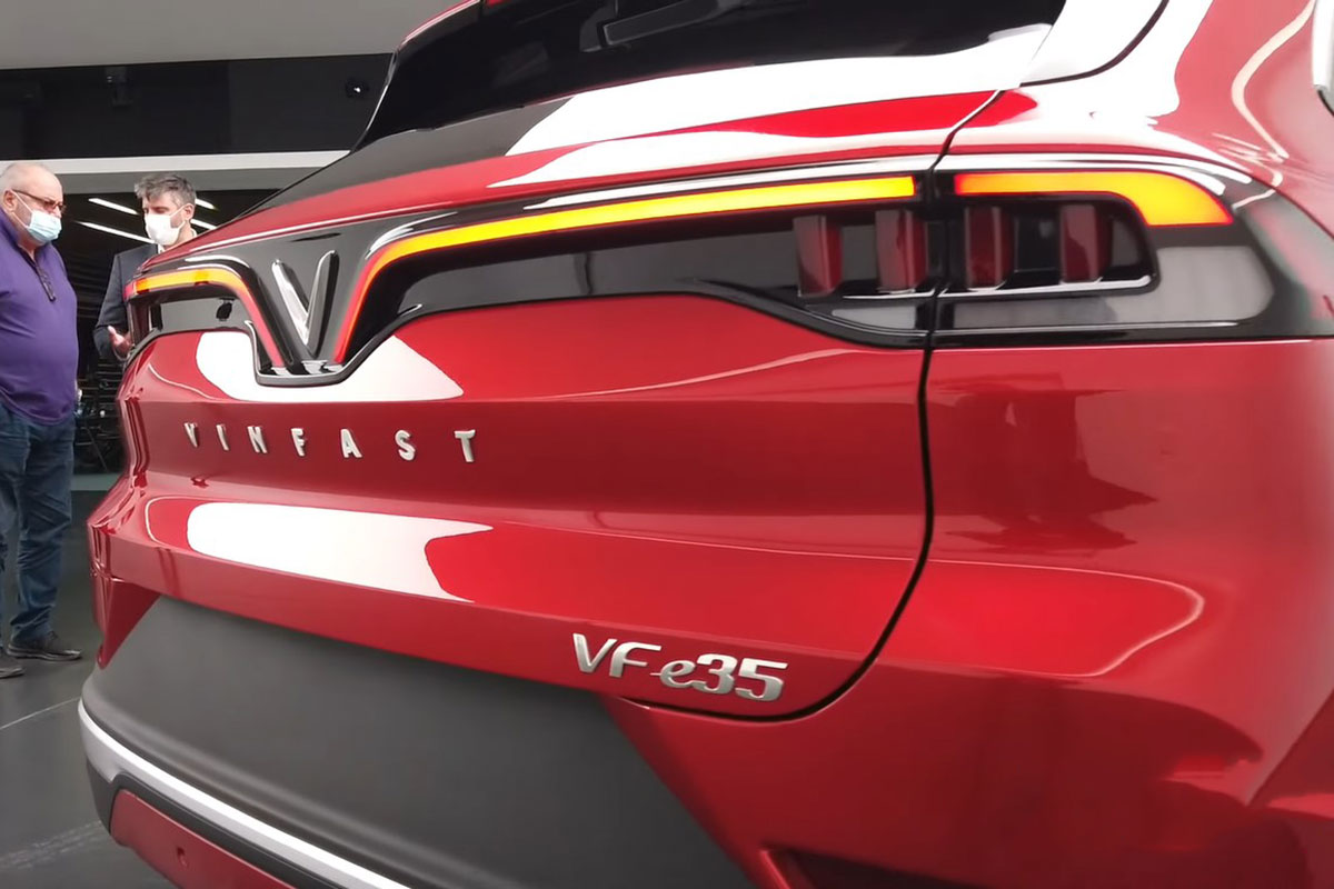 Ngắm ảnh thực tế xe VinFast VF e35 vừa ra mắt, hiện đại đầy sang trọng a6
