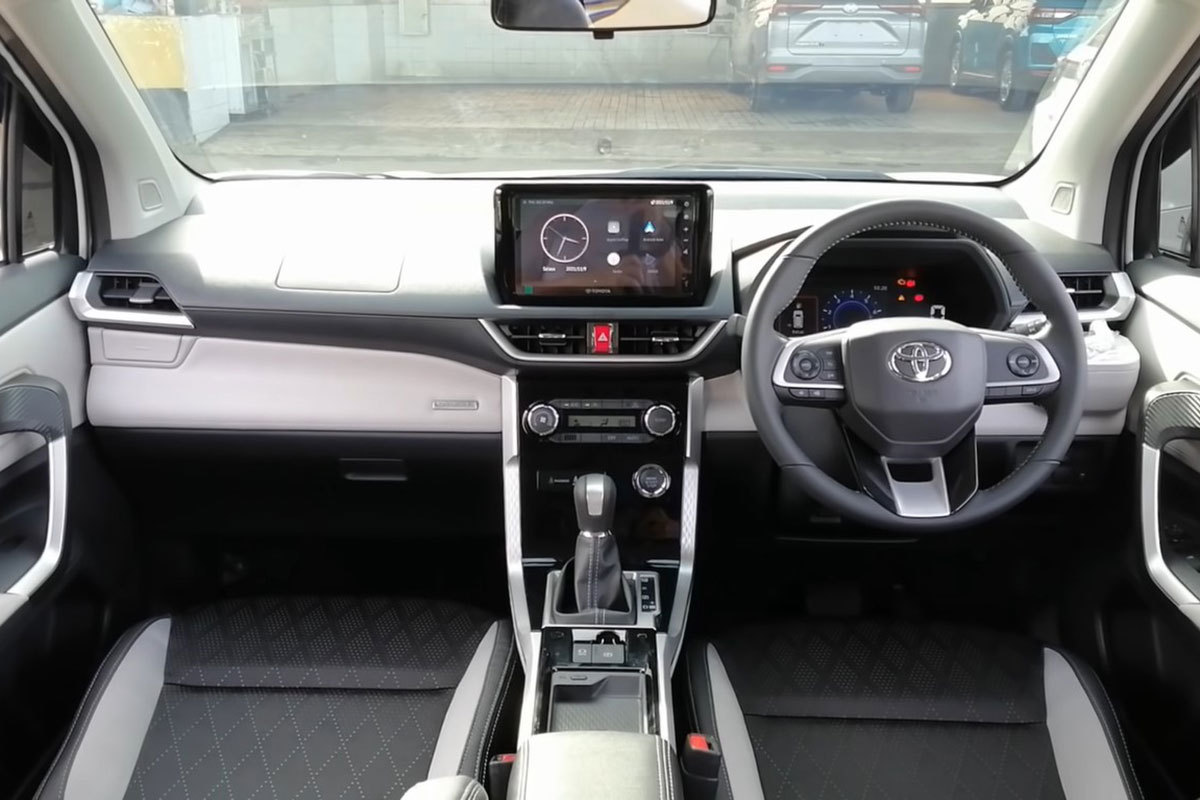 Cận cảnh Toyota Veloz 2022 ngoài đời thực, liệu đây là xe thay thế Innova hoặc Rush a4