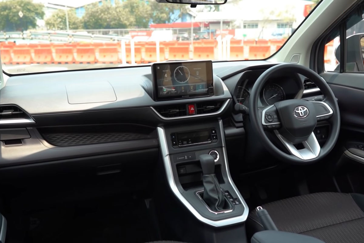 Đánh giá xe Toyota Avanza 2022 a7