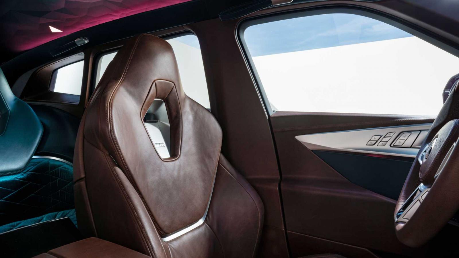 BMW XM Concept 12.
