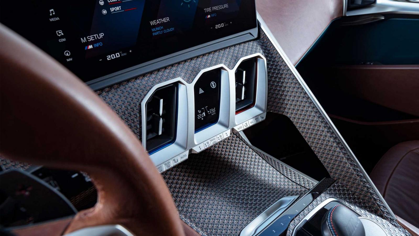 BMW XM Concept 11.