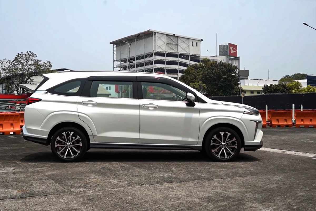 Đ&aacute;nh gi&aacute; Toyota Veloz 2022 a22