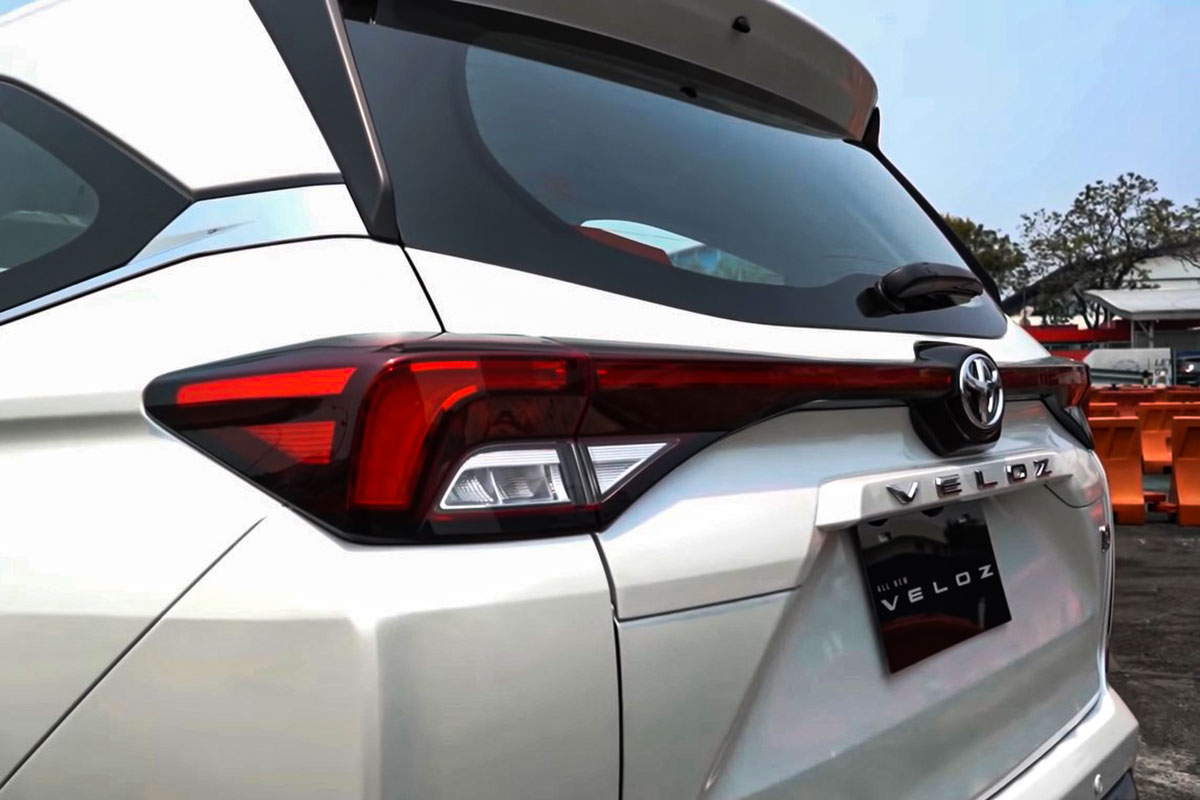Đ&aacute;nh gi&aacute; Toyota Veloz 2022 a10
