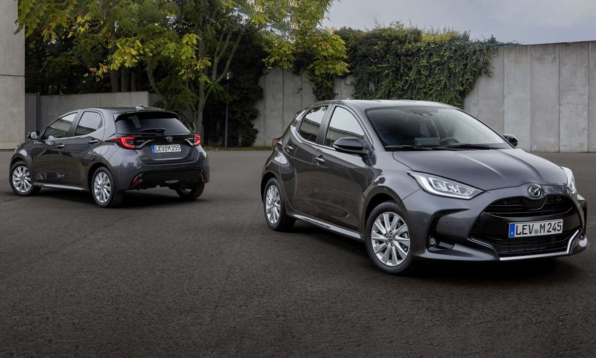 Mazda 2 hybrid 2022.
