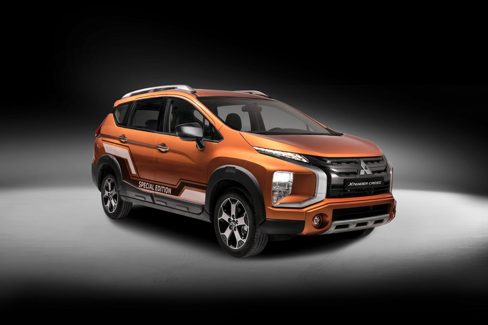 Mitsubishi hỗ trợ 100% lệ phí trước bạ kèm gói lãi suất cho vay hấp dẫn trong tháng 12 a2