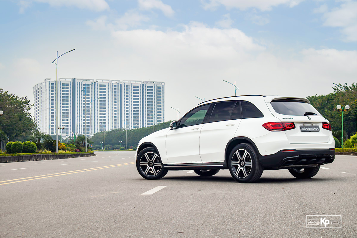Đ&aacute;nh gi&aacute; xe Mercedes-Benz GLC 200 4Matic 2021-2022 a2