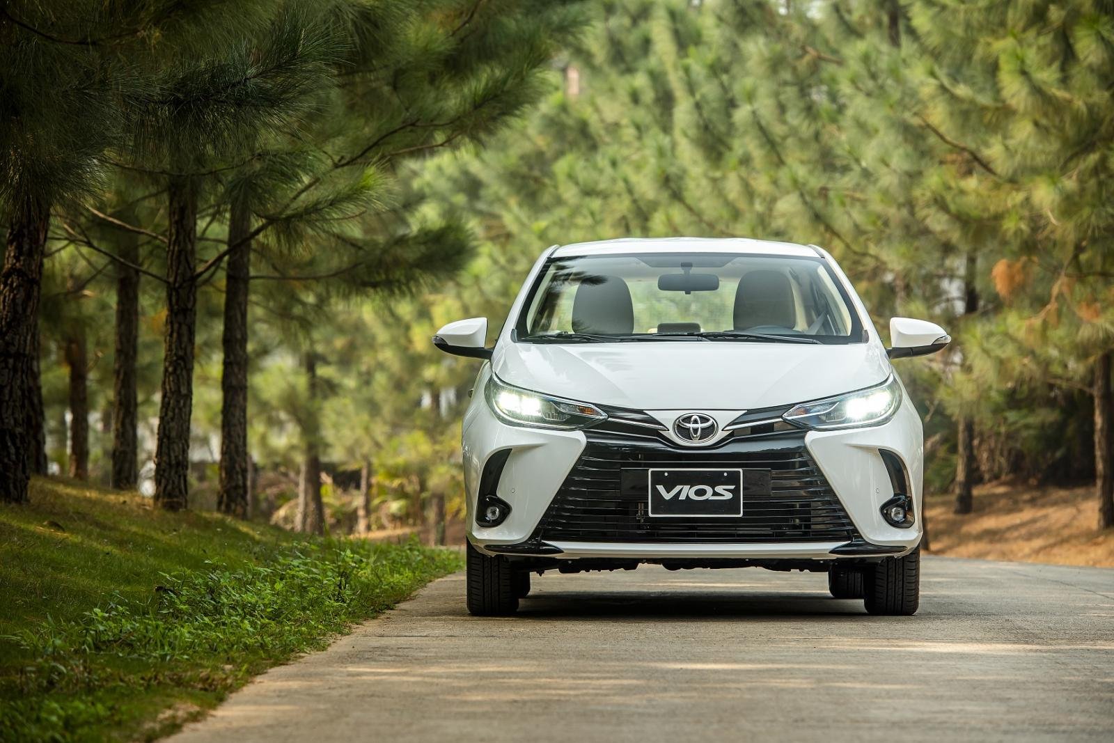 Toyota Việt Nam thăng hoa doanh số nhờ Vios, Corolla Cross bứt phá 1