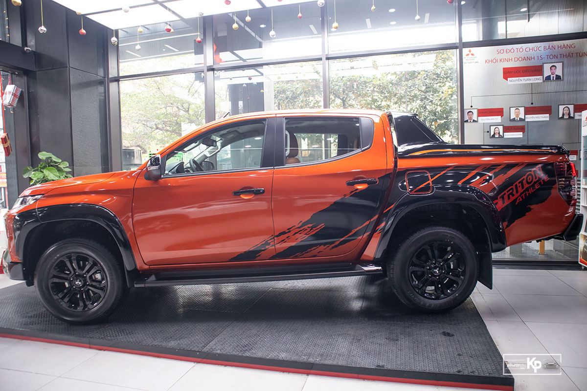 Cận cảnh Mitsubishi Triton Athlete 2022 vừa về đại lý, trẻ trung và cá tính hơn a8