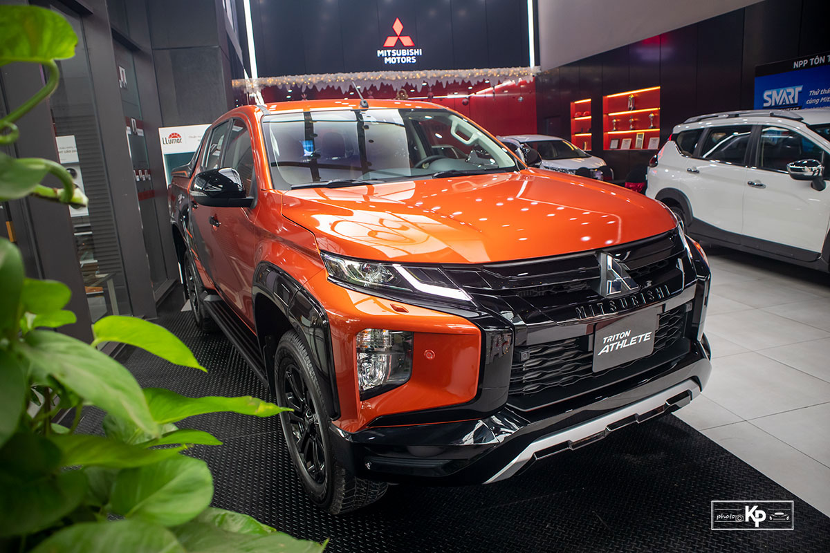 Cận cảnh Mitsubishi Triton Athlete 2022 vừa về đại lý, trẻ trung và cá tính hơn a