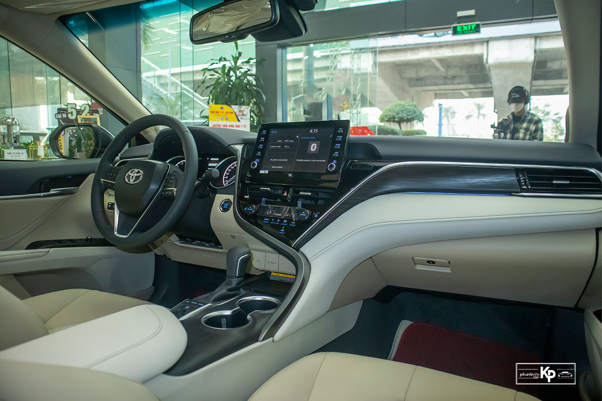 Chi tiết Toyota Camry 2.0Q 2022 vừa về đại lý, phiên bản mới nhiều tiên nghi đáng giá a3