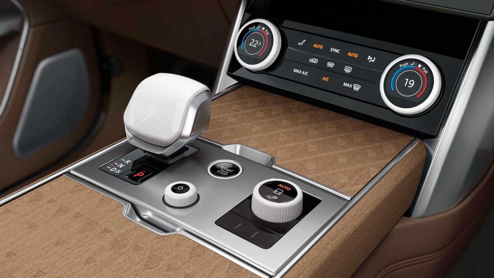 Land Rover Range Rover SV 2023 8.