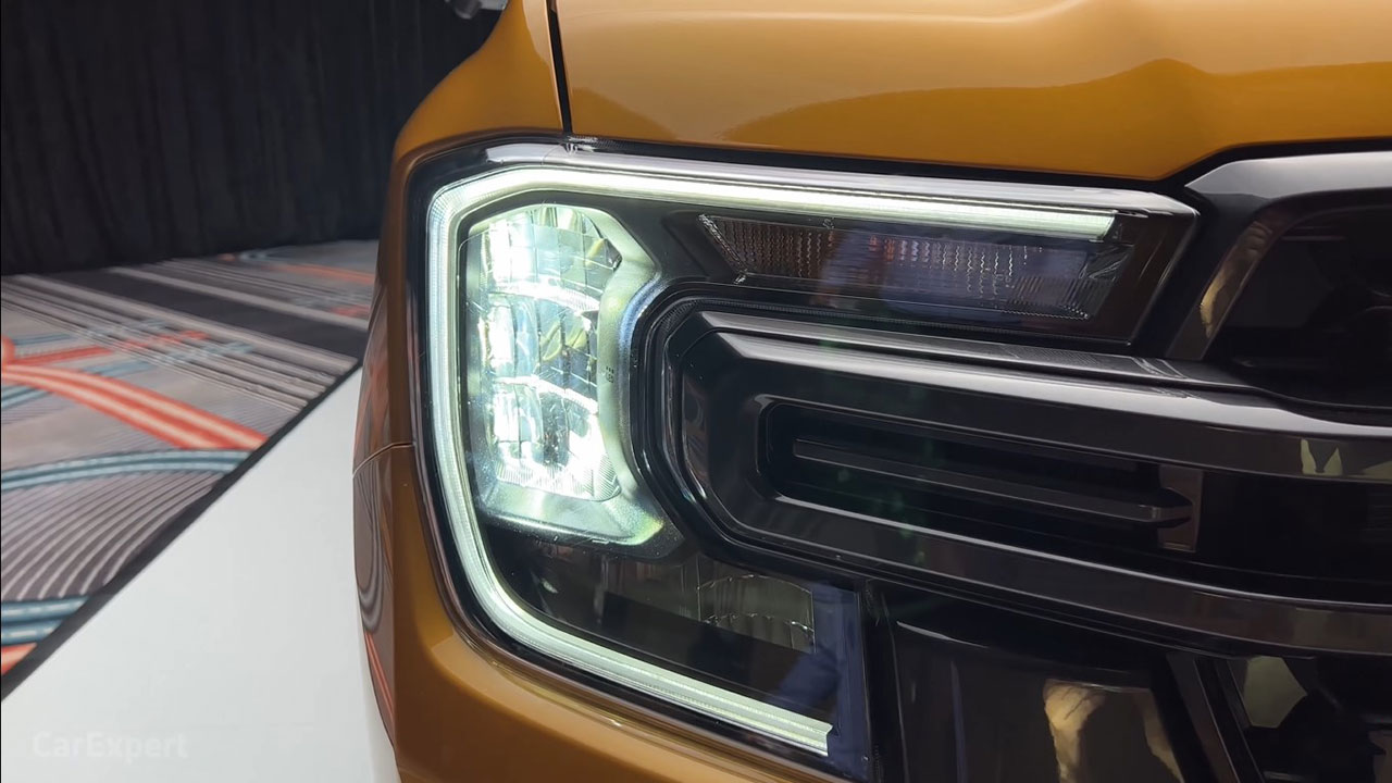 Ảnh thực tế Ford Ranger 2022, quá hiện đại khiến người Việt ngóng chờ a2