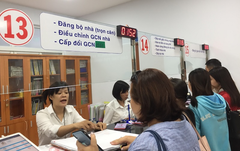 C&aacute;c giao dịch chuyển nhượng đất n&ocirc;ng nghiệp đều phải l&agrave;m thủ tục đăng k&yacute; biến động đất đai