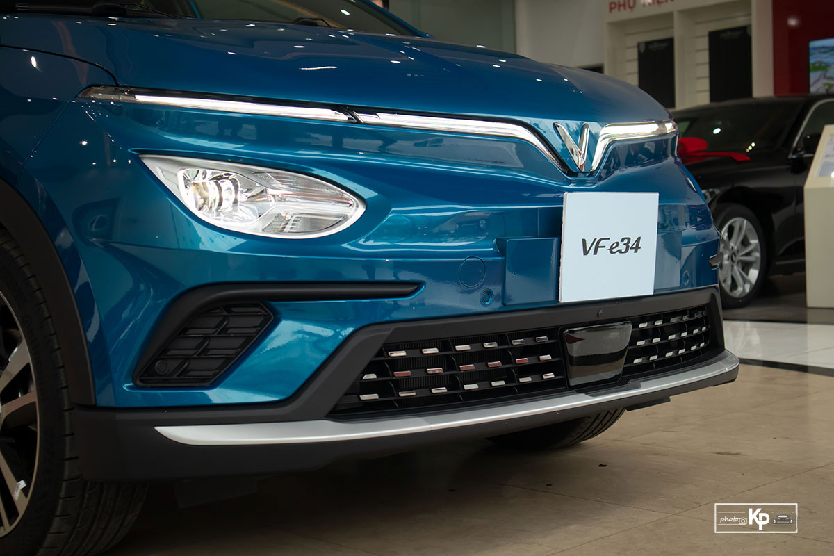 Khám phá chi tiết VinFast VF e34 2022 mới về đại lý Giá khuyến mại chưa đến 500 triệu đồng, nhiều trang bị không có trên xe xăng 4 Khám phá chi tiết VinFast VF e34 2022 mới về đại lý Giá khuyến mại chưa đến 500 triệu đồng, nhiều trang bị không có trên xe xăng a4