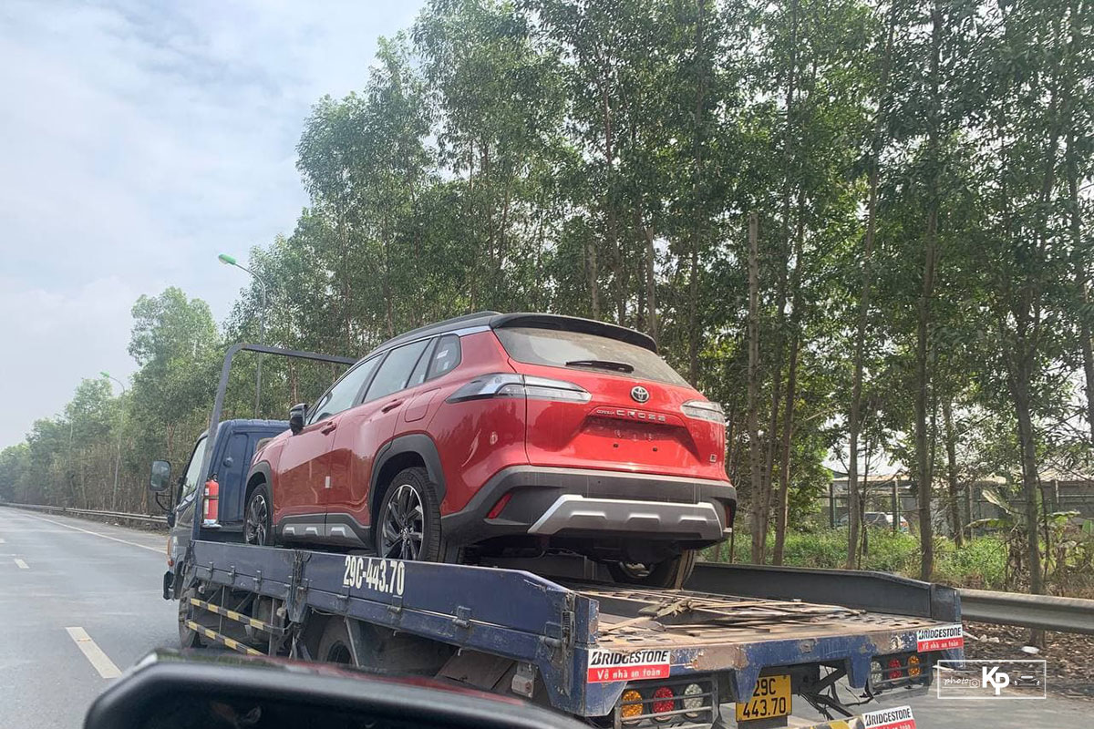 Toyota Corolla Cross GR-Sport 2022 đã về Việt Nam, chờ ngày ra mắt a4