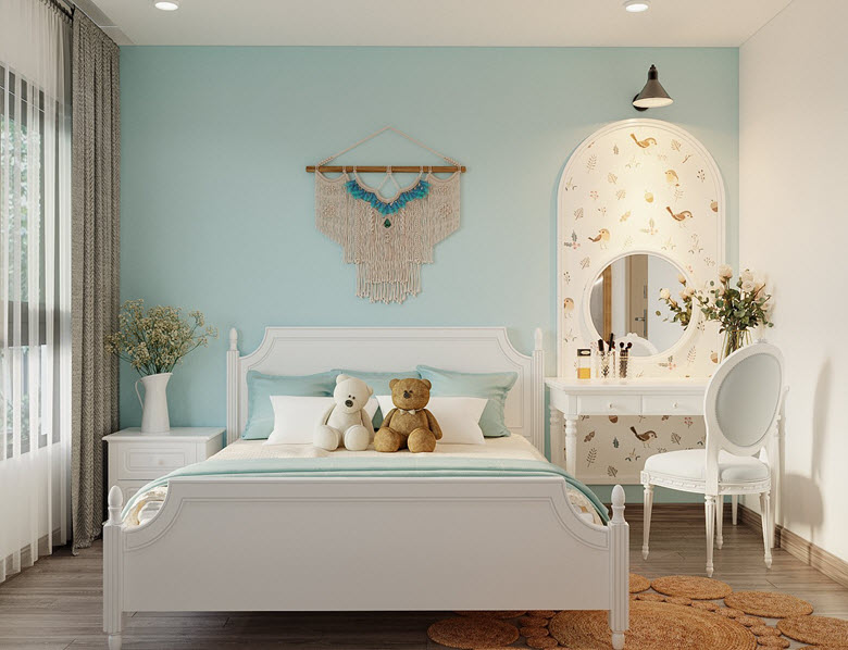 Với phòng ngủ này, hẳn gia chủ sẽ có những giây phút nghỉ ngơi thư giãn lý tưởng. Bức tường màu xanh da trời như một điểm nhấn thanh lịch, trẻ trung.