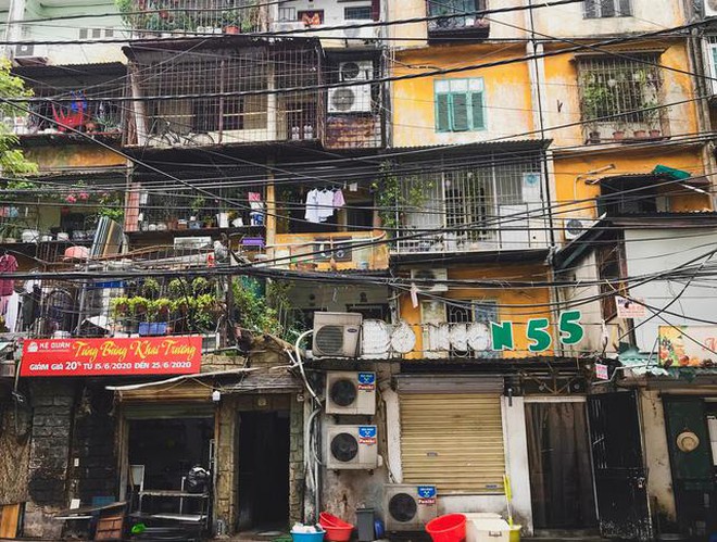 cận cảnh chung cư cũ nguy hiểm, xuống cấp nghi&ecirc;m trọng tại H&agrave; Nội
