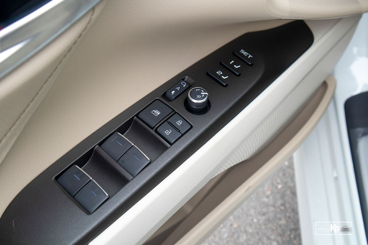 Đánh giá xe Toyota Camry 2022 a21