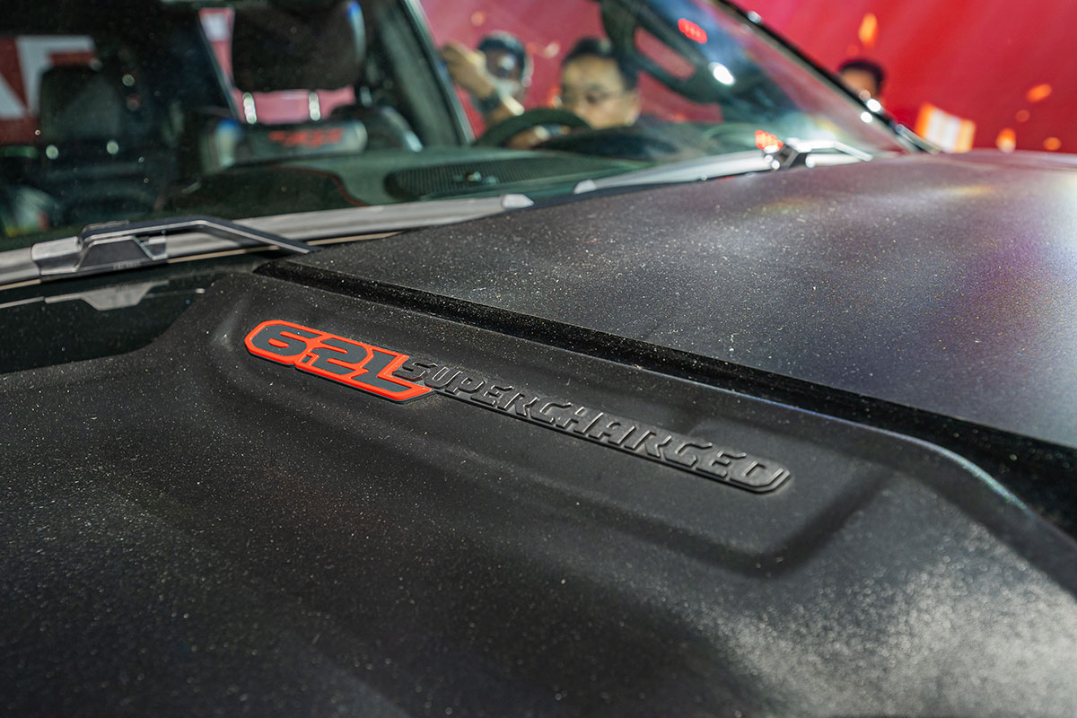 RAM TRX được trang bị cỗ động cơ khủng V-8 6.2L Supercharged.