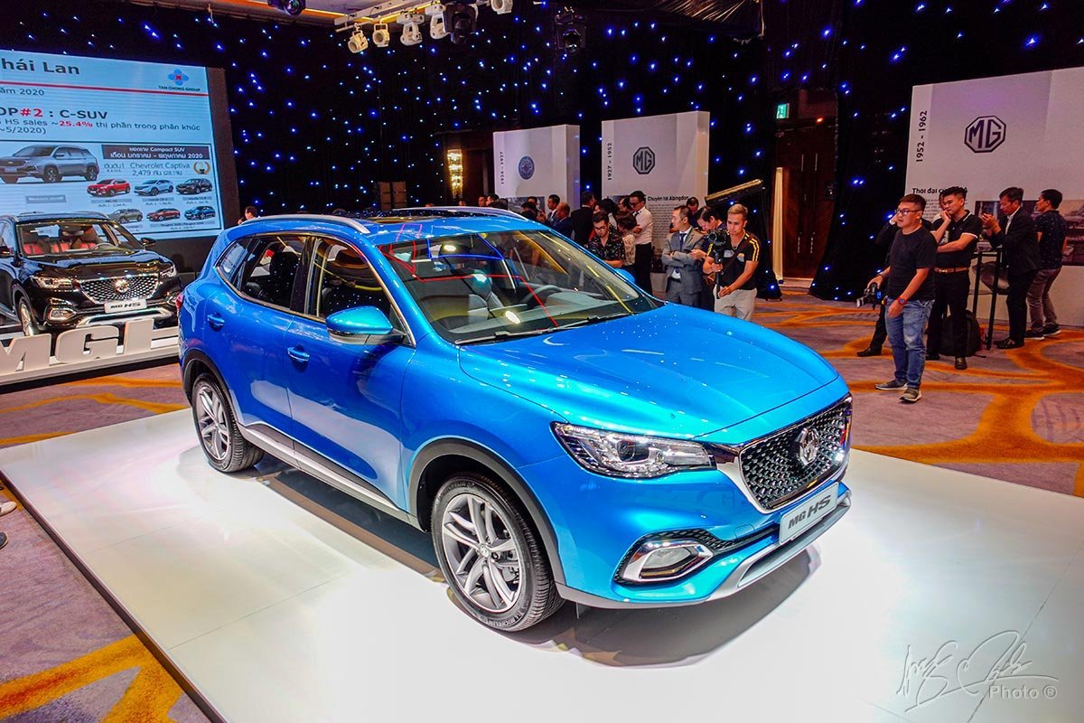 MG HS được định vị trong ph&acirc;n khúc SUV/crossover hạng C.