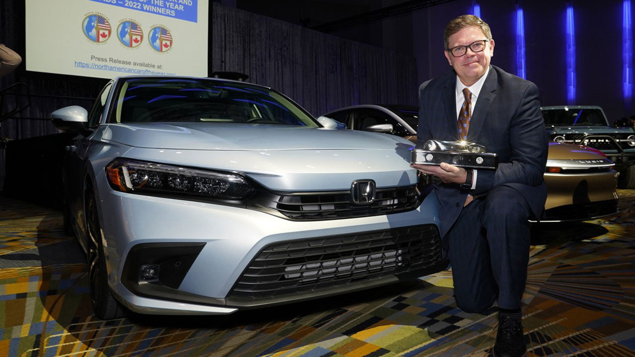 Honda Civic thế hệ mới gi&agrave;nh giải thưởng "Xe của năm 2022" tại Bắc Mỹ.