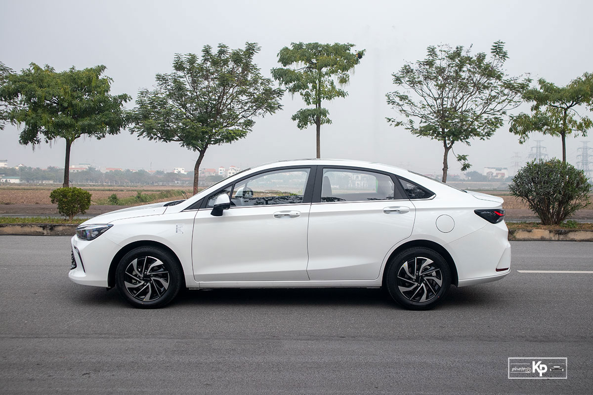Đánh giá xe Beijing U5 Plus 2022 a7