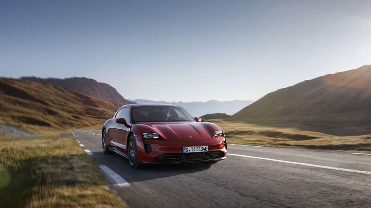 Porsche Taycan GTS.