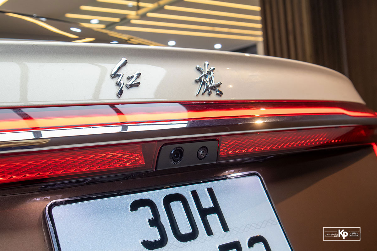 B&oacute;c tem xe sang Trung Quốc Hongqi H9 2022 mới ra mắt Việt Nam Rẻ hơn Mercedes-Benz E-Class, nhưng đấu S-Class a12