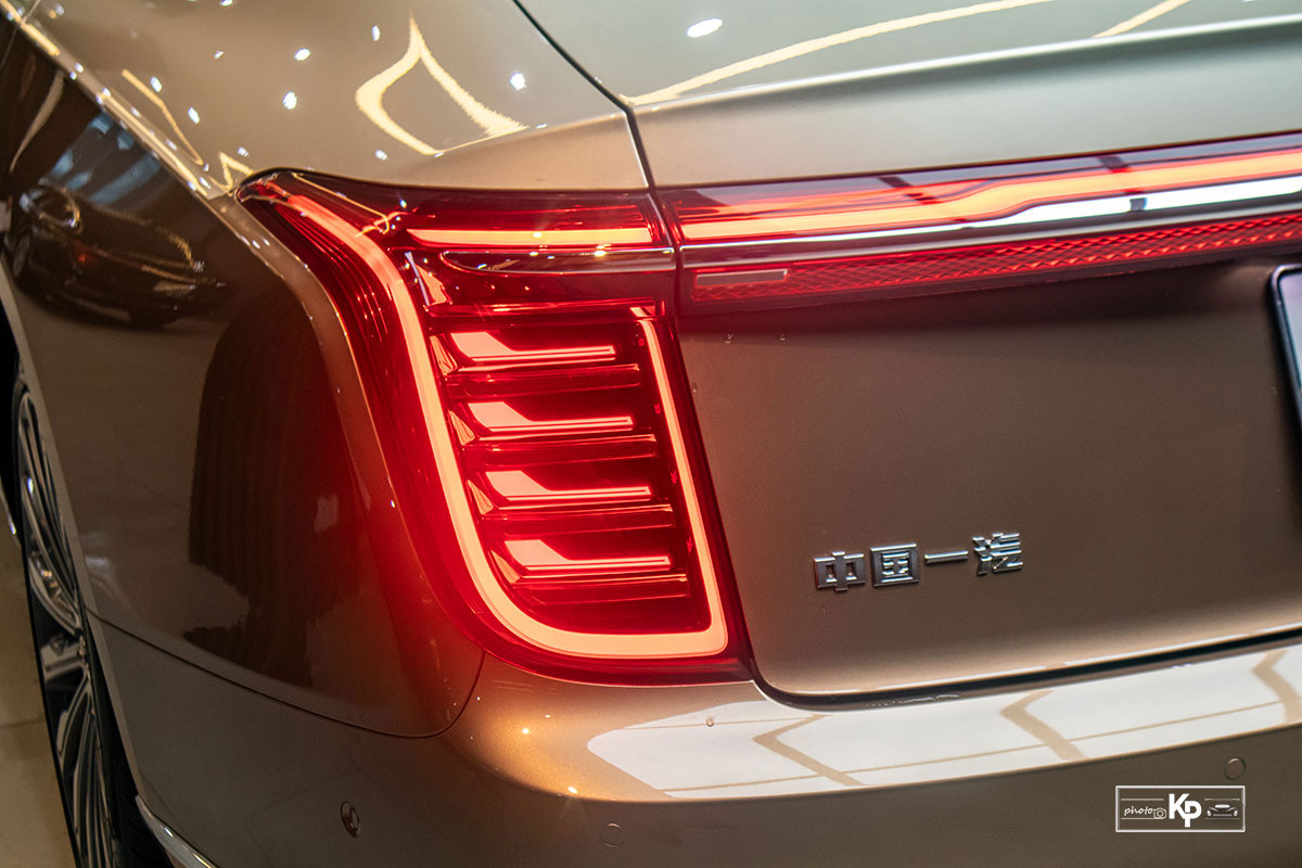 B&oacute;c tem xe sang Trung Quốc Hongqi H9 2022 mới ra mắt Việt Nam Rẻ hơn Mercedes-Benz E-Class, nhưng đấu S-Class a11