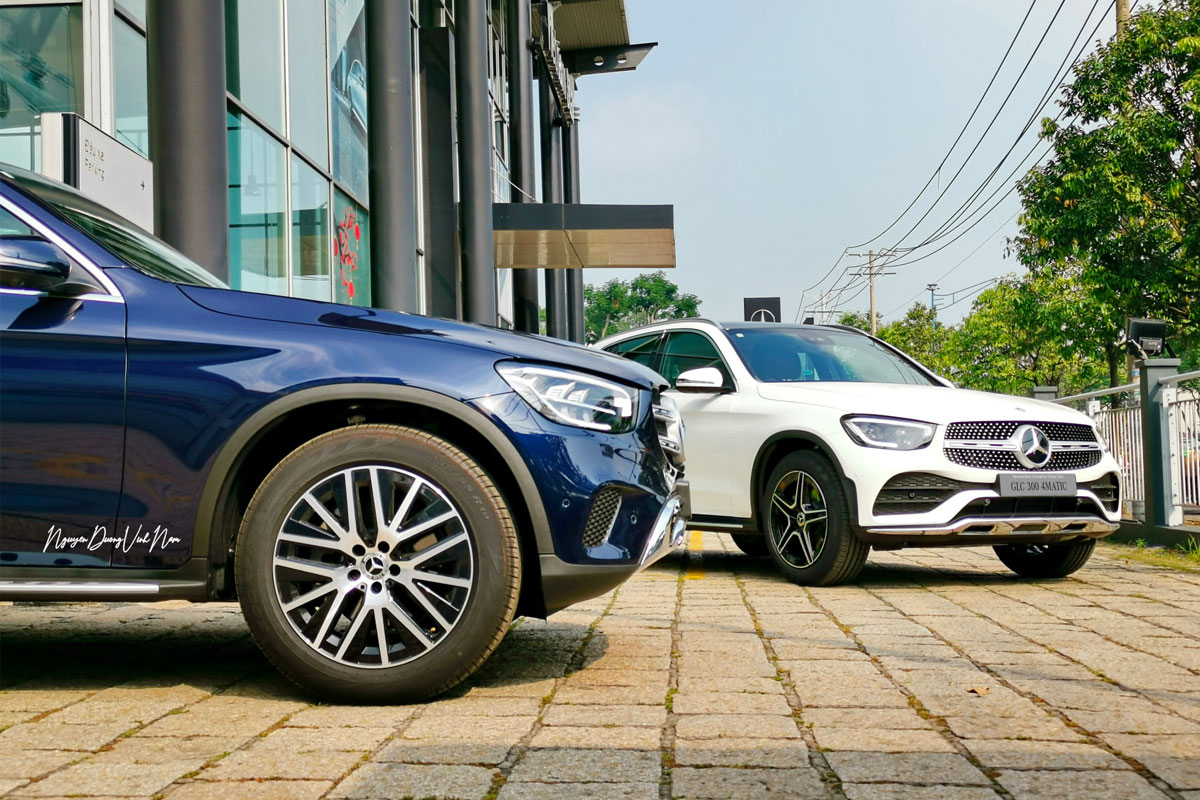Mercedes-Benz GLC 2022 bổ sung thêm trang bị, tăng giá bán.