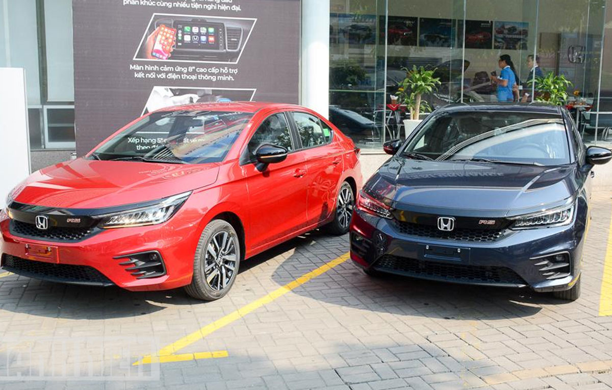 Honda City ưu đ&atilde;i hấp dẫn tại đại l&yacute;, tạo đ&agrave; cạnh tranh Vios v&agrave; Accent.