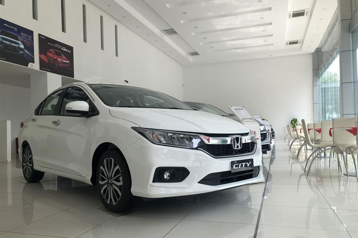 Honda City hiện lắp r&aacute;p trong nước n&ecirc;n được ưu đ&atilde;i 50% ph&iacute; trước bạ.