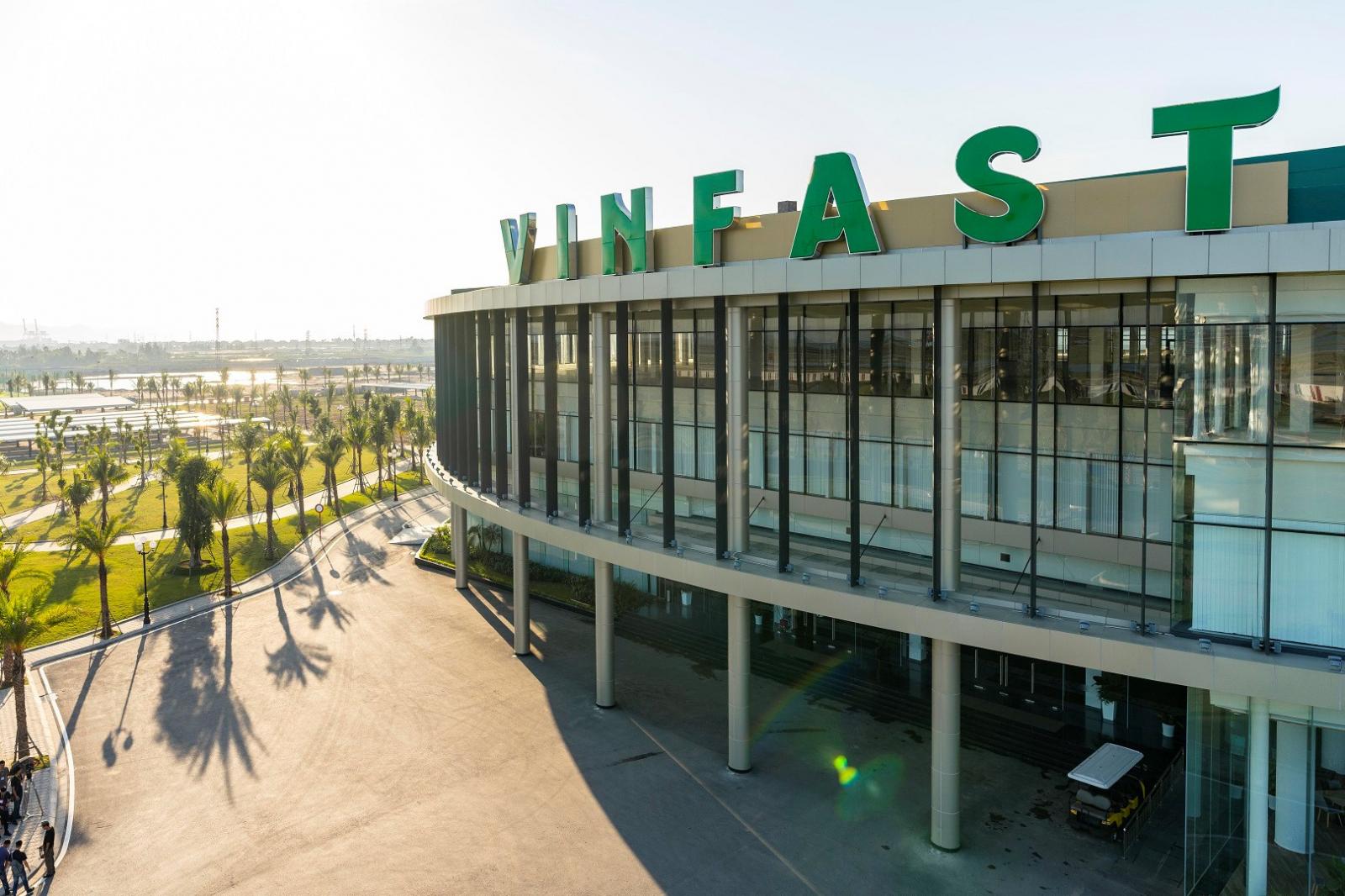 VinFast c&ocirc;ng b&ocirc;́ k&ecirc;́t quả kinh doanh, Fadil chi&ecirc;́m 67% doanh s&ocirc;́ 1
