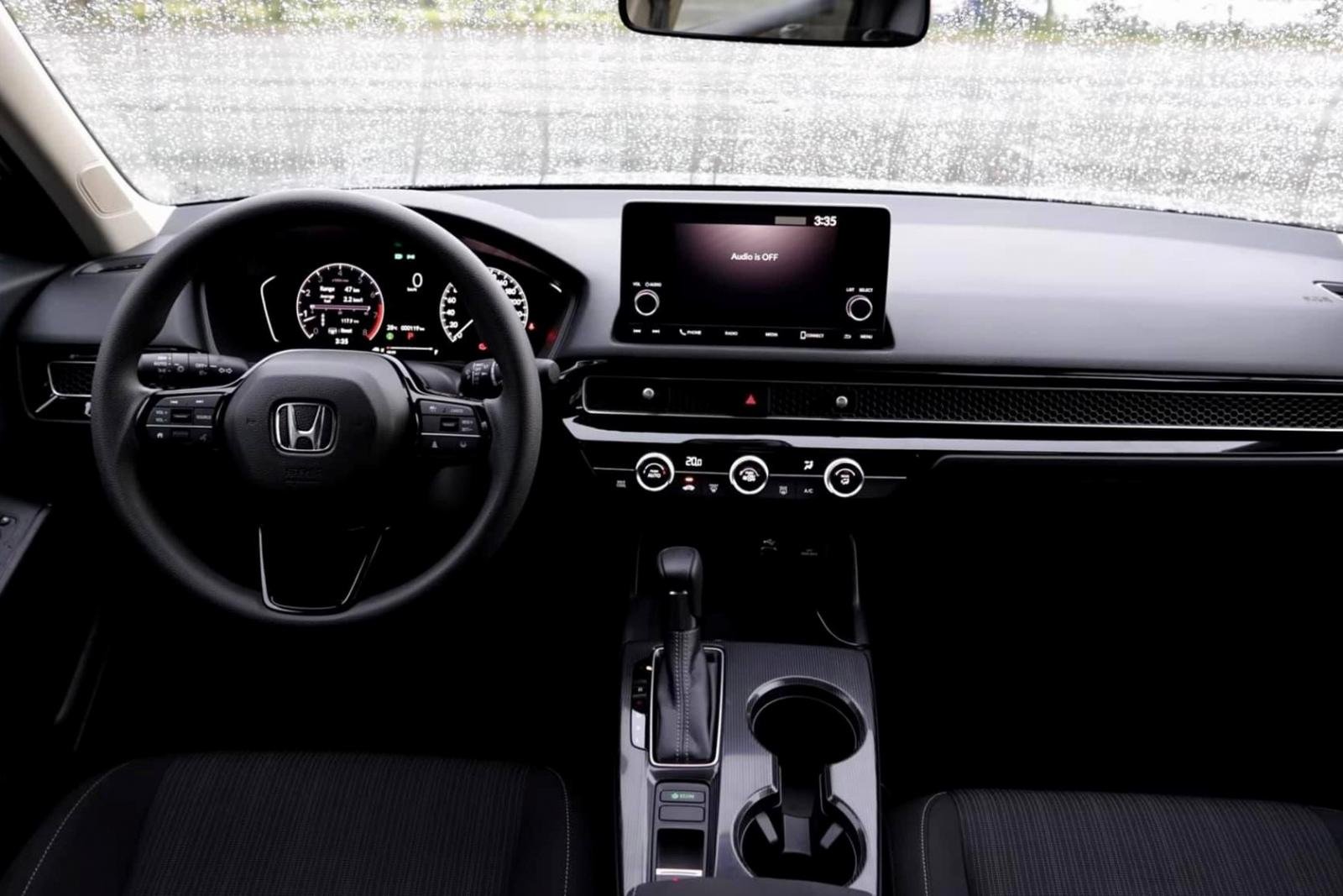 Khoang n&ocirc;̣i th&acirc;́t xe Honda Civic 2022 1