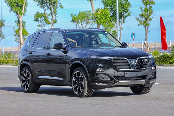 Giá lăn bánh xe VinFast Lux SA2.0 hiện tăng lên đáng kể 1