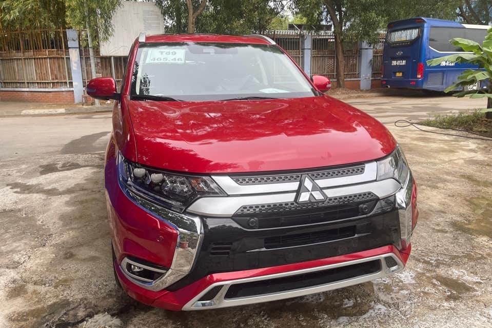Mitsubishi Outlander 2022 dự ki&ecirc;́n sẽ loại bỏ phi&ecirc;n bản 2.4&nbsp;Premium 1