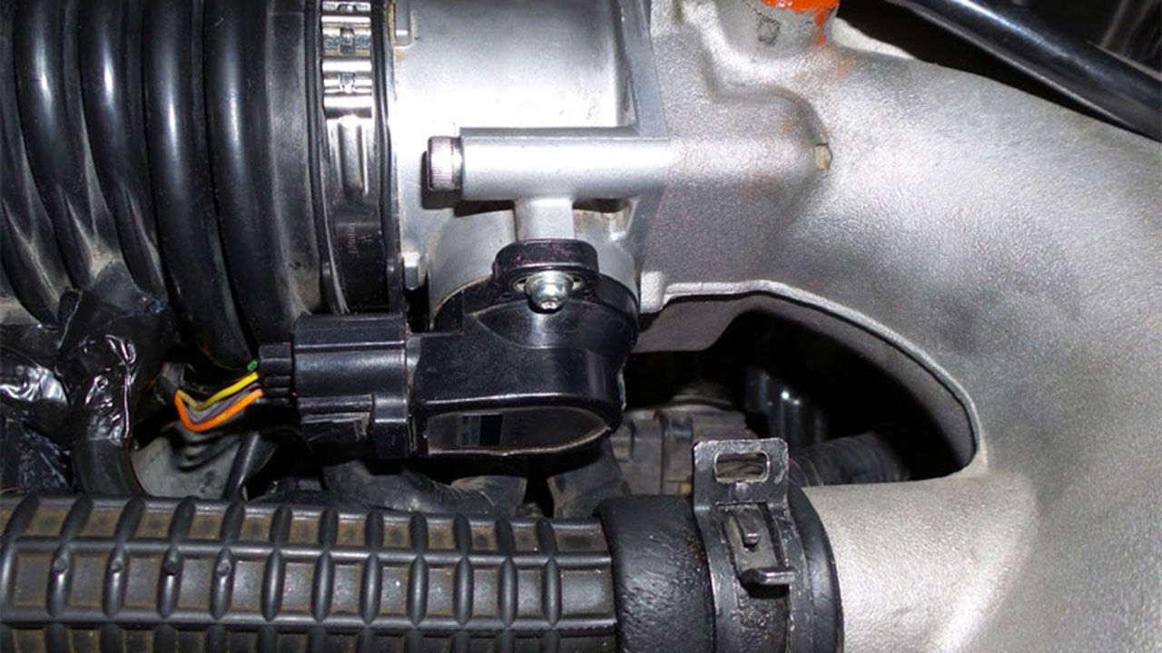 Cảm biến vị trí bướm ga (TPS) gặp trục trặc.