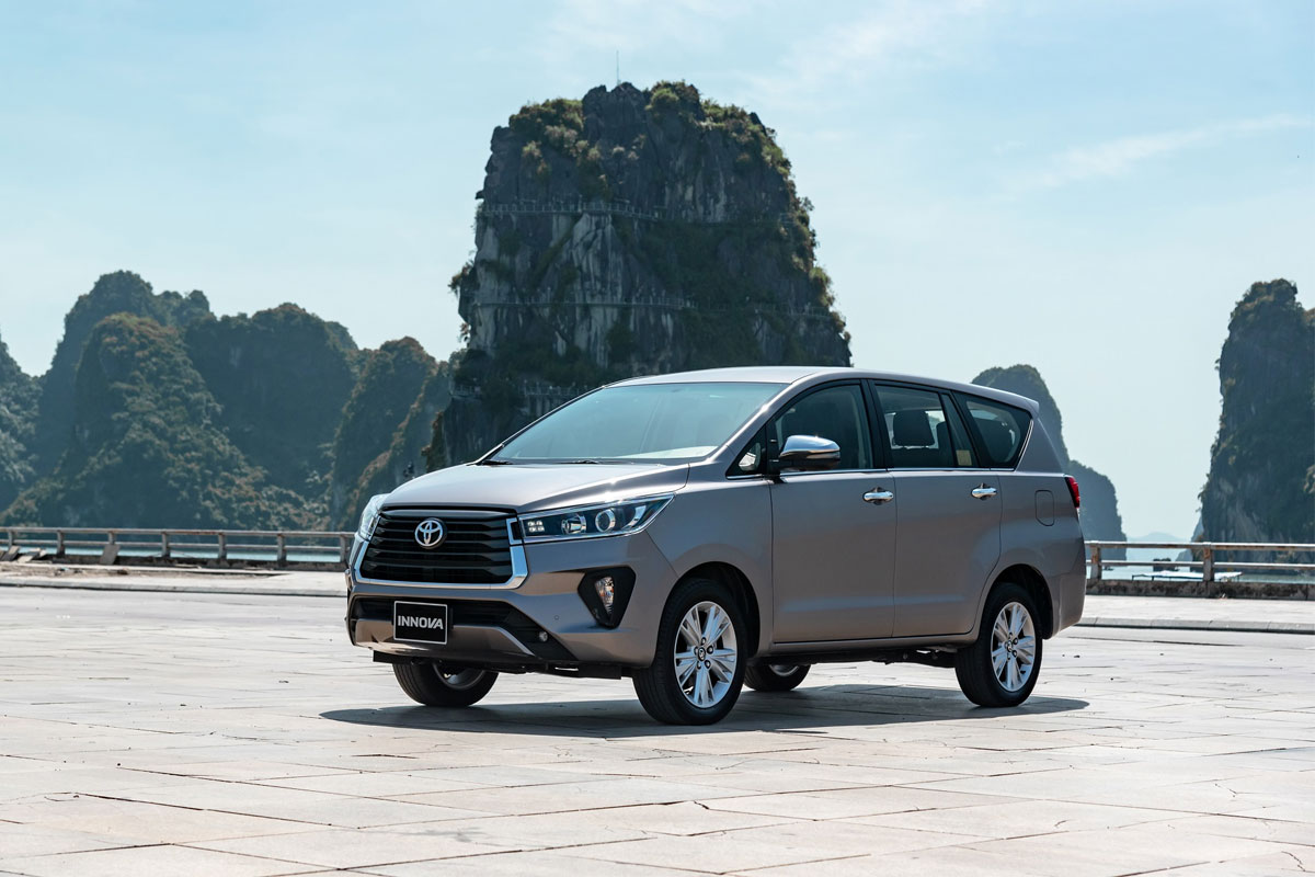 Kh&aacute;ch mua Toyota Innova được ưu đ&atilde;i 15 triệu đồng.