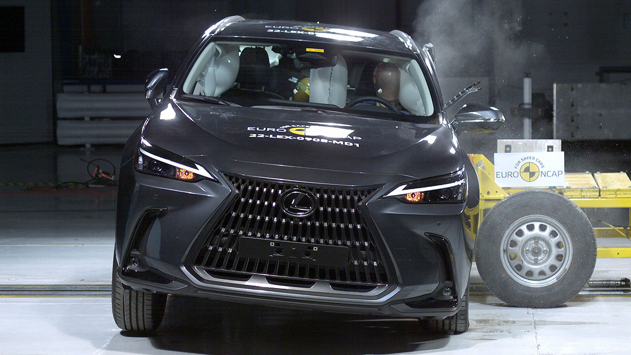 Lexus NX 2022 đạt ti&ecirc;u chuẩn an to&agrave;n 5 sao của Euro NCAP.