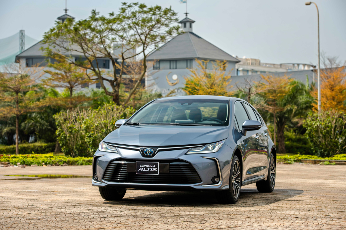 Th&ocirc;ng số kỹ thuật Toyota Corolla Altis 2022: C&oacute; g&igrave; cạnh tranh KIA K3, Honda Civic?.