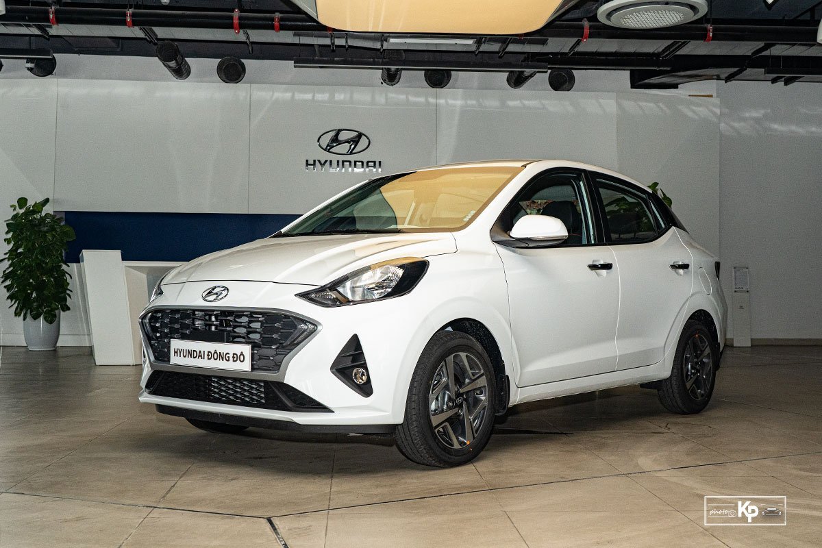 Hyundai Grand i10 quay trở lại top 10 xe b&aacute;n chạy.
