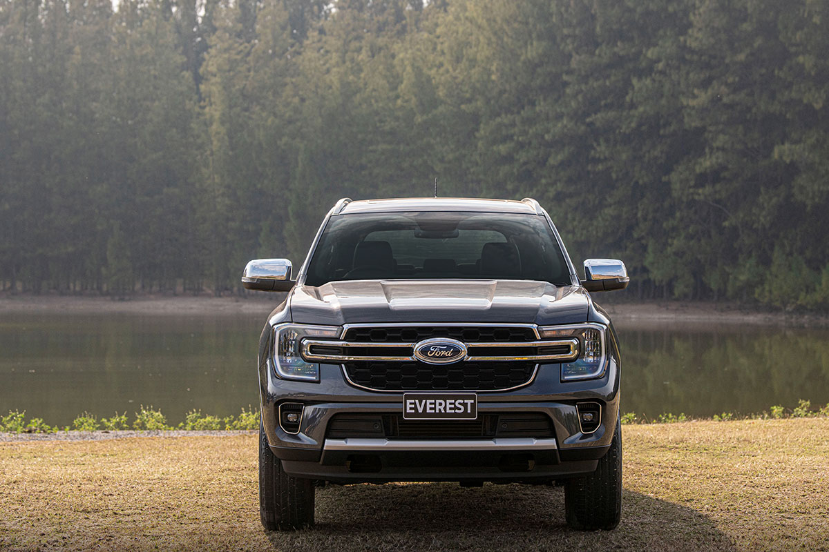 Ford Everest 2022.