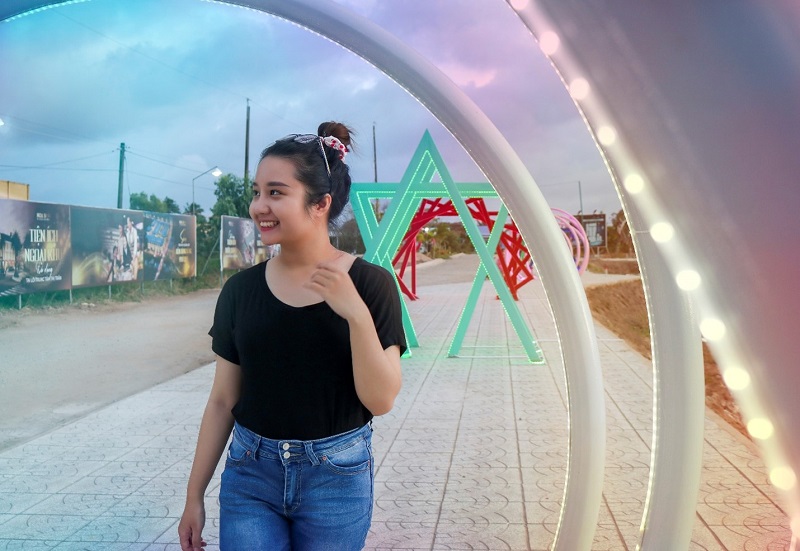 Con đường Ánh sáng tại Hòa Bình Riverside thu hút nhà đầu tư và cư dân tham quan