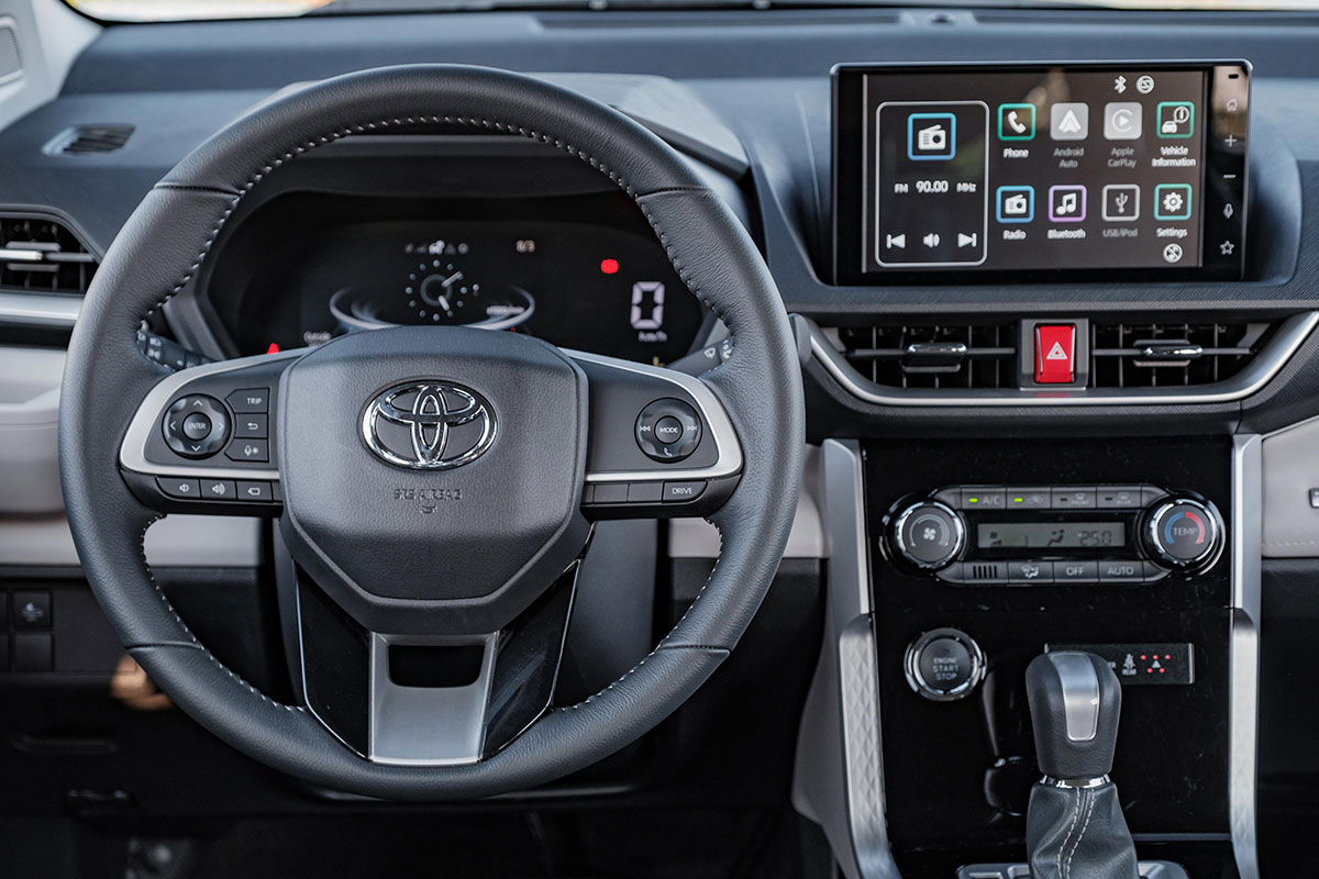 Nội thất Toyota Veloz Cross 1.