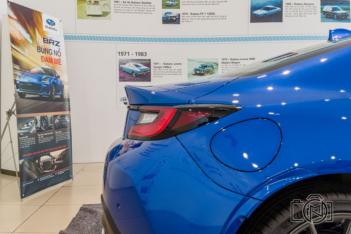 đu&ocirc;i xe Subaru BRZ 2022 2.