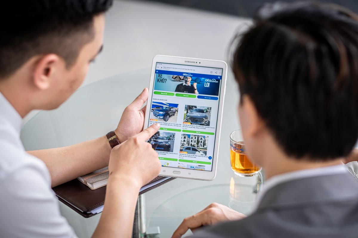 Oto.com.vn khẳng định vai tr&ograve; "hơn cả một k&ecirc;nh th&ocirc;ng tin mua b&aacute;n".