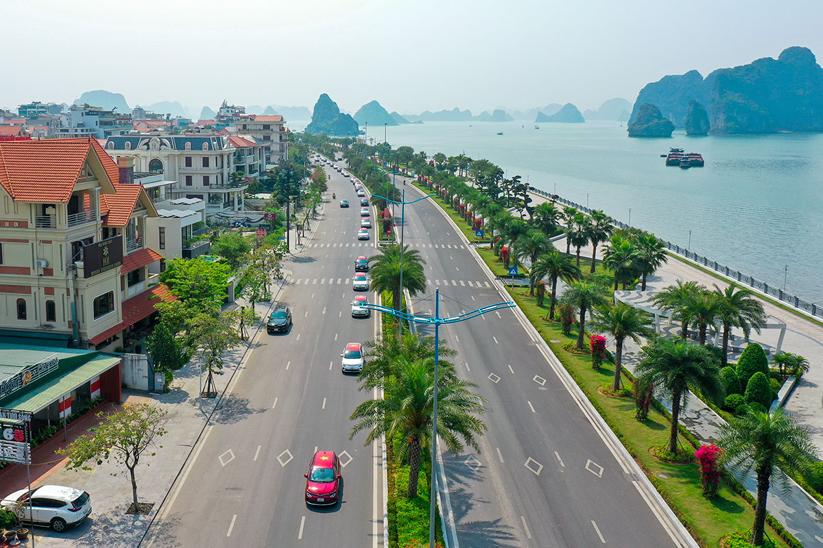 Hơn 100 xe &ocirc; t&ocirc; điện VinFast tham gia h&agrave;nh tr&igrave;nh chinh phục mũi cực Đ&ocirc;ng Bắc tổ quốc 2.