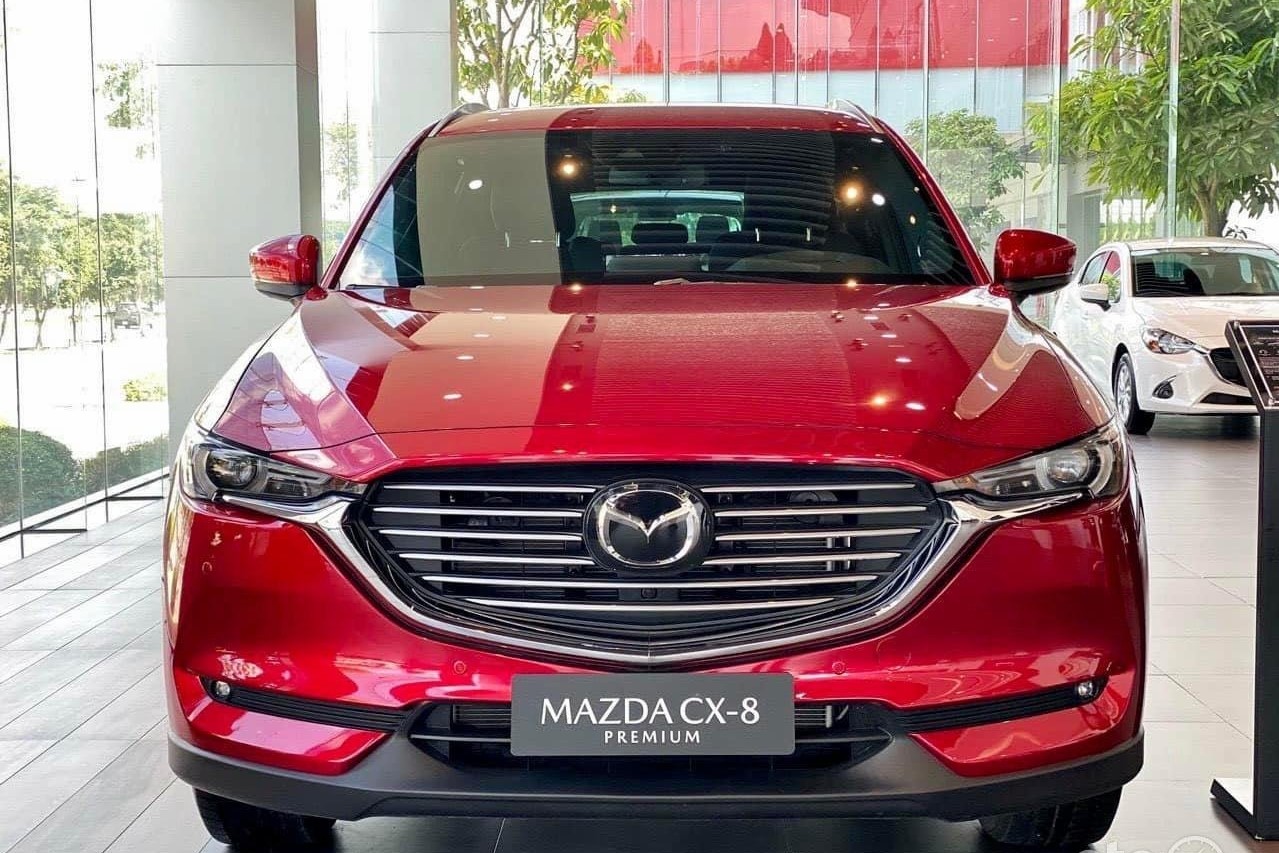 Gi&aacute; xe Mazda CX-8 "bốc hơi" mạnh, kh&aacute;ch tiết kiệm tới 122 triệu trong th&aacute;ng 4 1