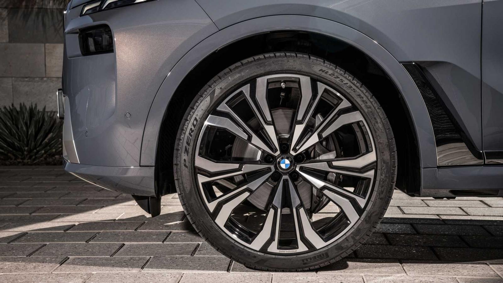 BMW X7 2023 la-zăng.