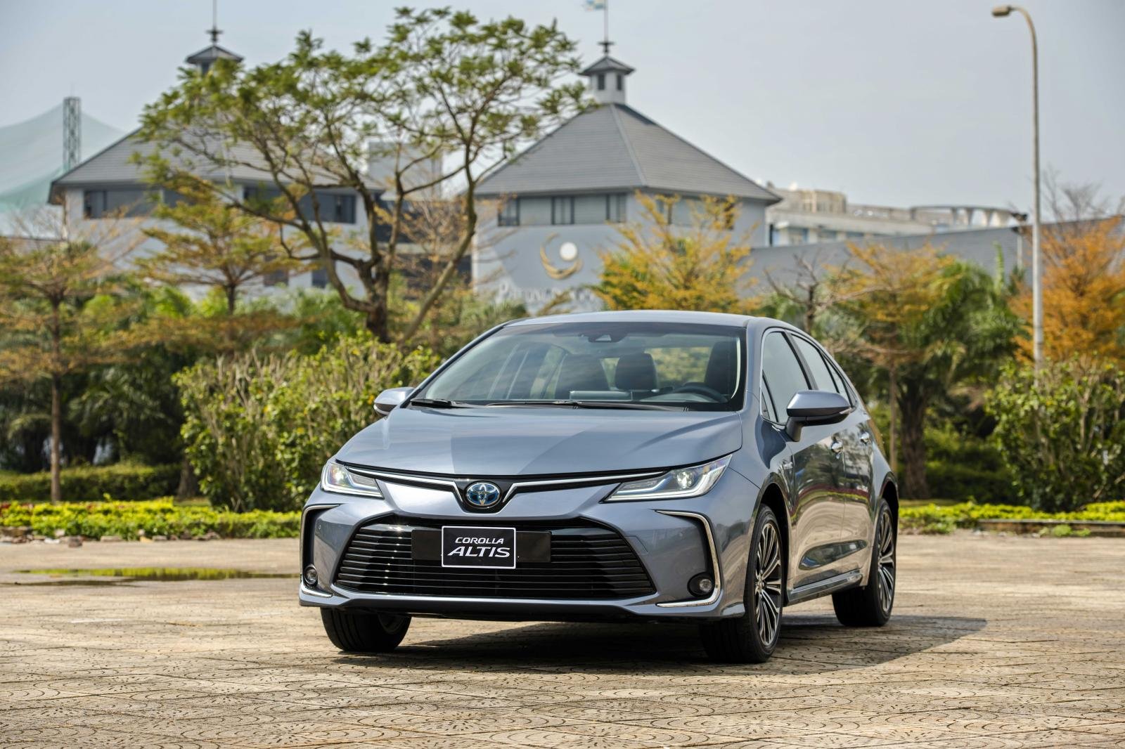 Toyota Corolla Altis 1